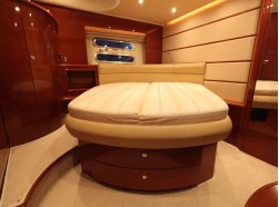 Flybridge FALCON 86