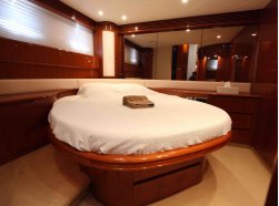 Flybridge GUY COUACH 30M