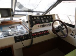Open PRINCESS V65