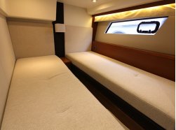 Open PRINCESS V65