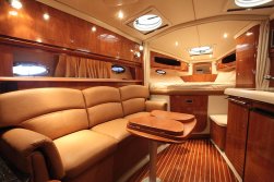 Flybridge FERRETTI Navetta 30