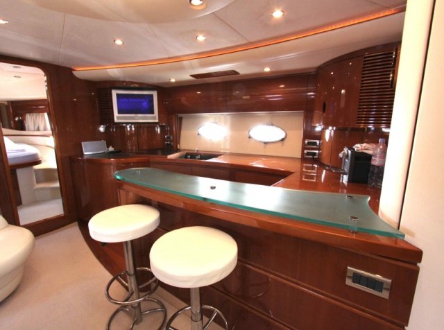 Flybridge FAIRLINE 46 Phantom