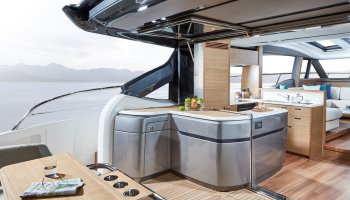 PRINCESS V65 