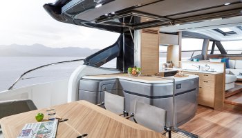 PRINCESS V65 