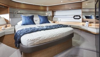 PRINCESS V65 