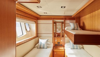 Ferretti Custom Line Navetta