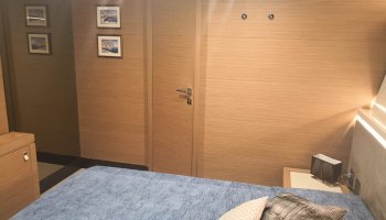 Ferretti Custom Line Navetta 28