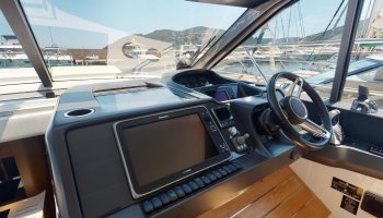 PRINCESS V48