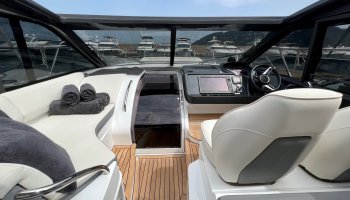 PRINCESS V48