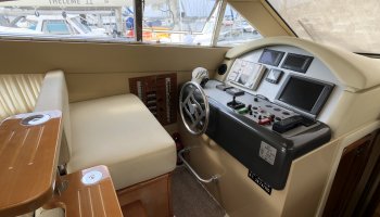 FERRETTI 480