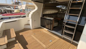 FERRETTI 480
