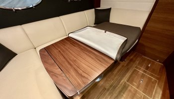 PRINCESS V39