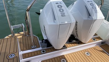 AXOPAR 28 Cabin