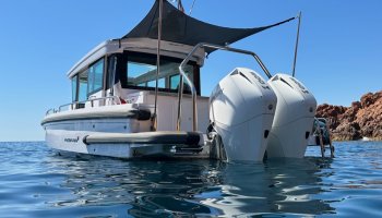 AXOPAR 28 Cabin