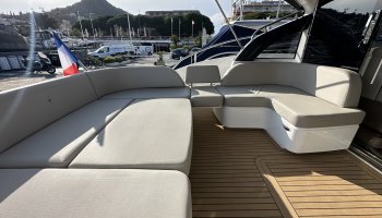 PRINCESS V50 Deck Saloon