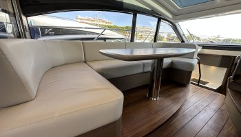 PRINCESS V50 Deck Saloon