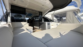 PRINCESS V50 Deck Saloon