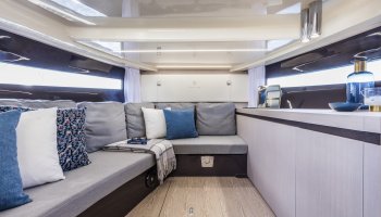 INVICTUS GT 320