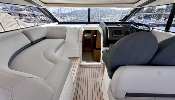 PRINCESS V42
