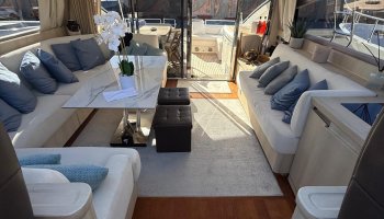 PRINCESS V70