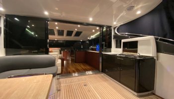 PRINCESS V62-S