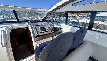 PRINCESS V42