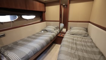 PRINCESS V70