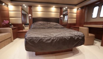 PRINCESS V70