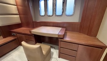 PRINCESS V70