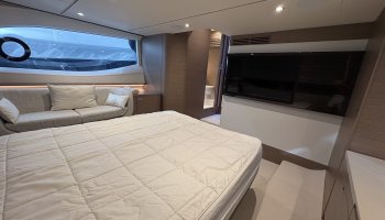 PRINCESS V55