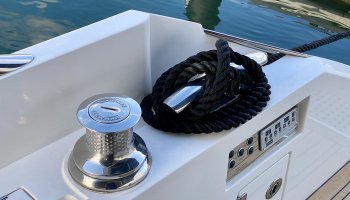 SUNSEEKER Predator 57