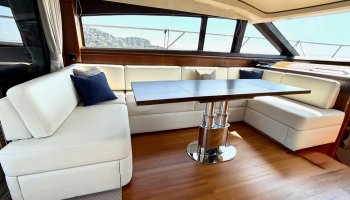 PRINCESS V62