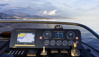 CRANCHI A32 Luxury Tender
