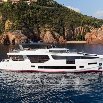 Sirena Yacht 88