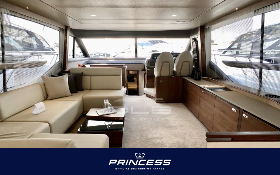 PRINCESS 62
