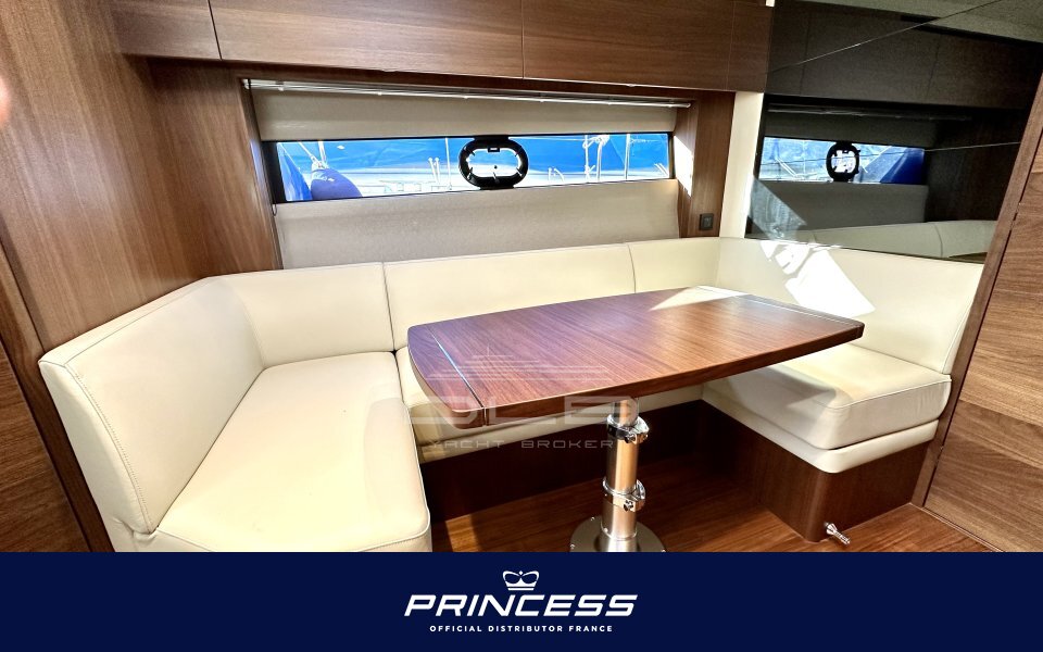 PRINCESS V40