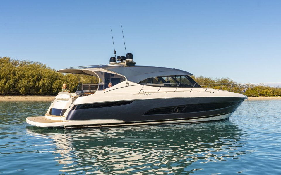 RIVIERA 5400
