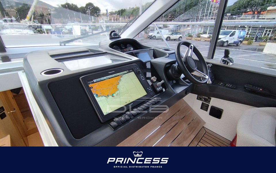 PRINCESS V50