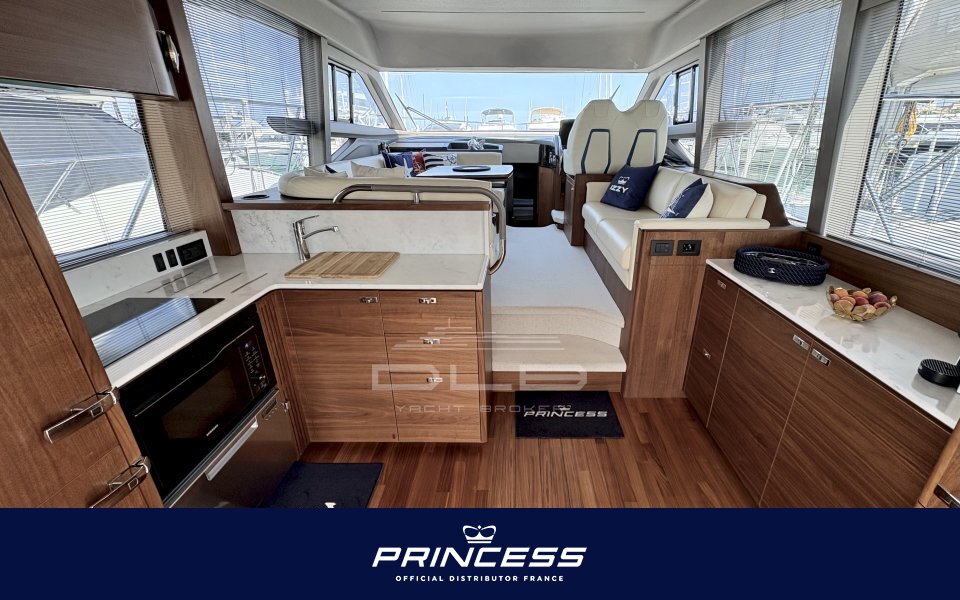 PRINCESS F50