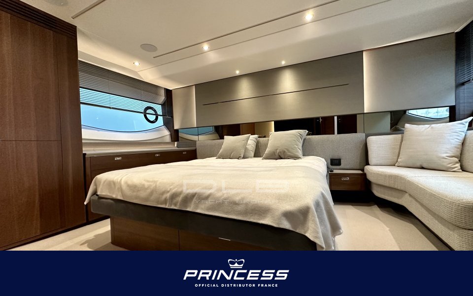 PRINCESS S62