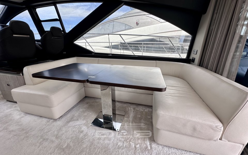 AZIMUT  S6