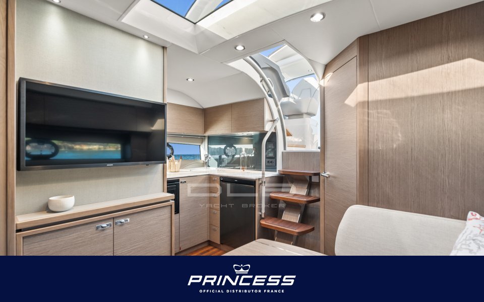 PRINCESS V40 60th Anniversary