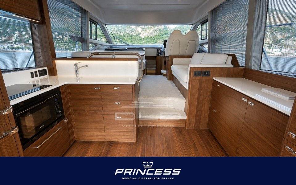 PRINCESS F50