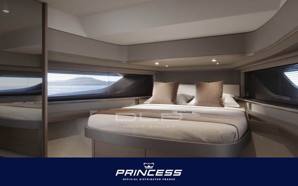 PRINCESS C48 Deck Saloon