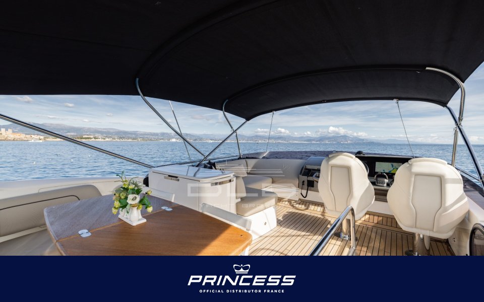PRINCESS F50