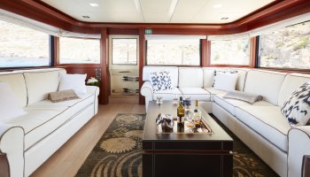 Ferretti Custom Line Navetta