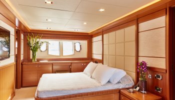 Ferretti Custom Line Navetta