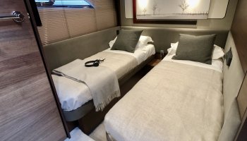 PRINCESS 62