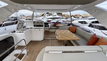 PRINCESS 62