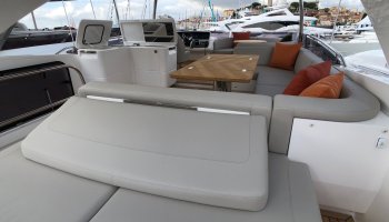 PRINCESS 62
